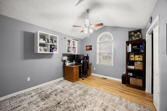 1067 Ashley Way, Lawrenceburg, KY 40342