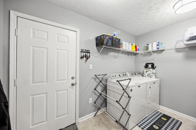 1067 Ashley Way, Lawrenceburg, KY 40342