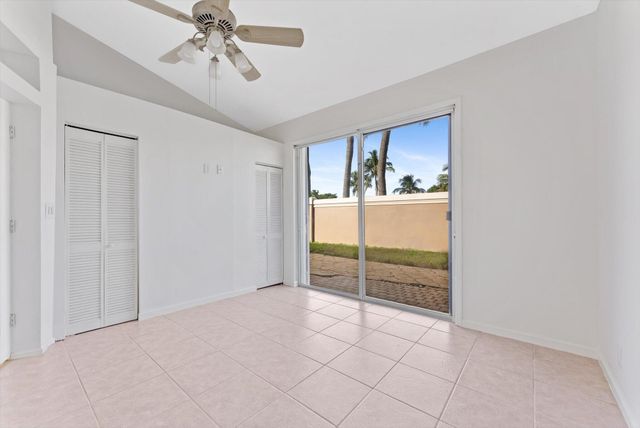 8085 Saw Palmetto Lane, Boynton Beach, FL 33436