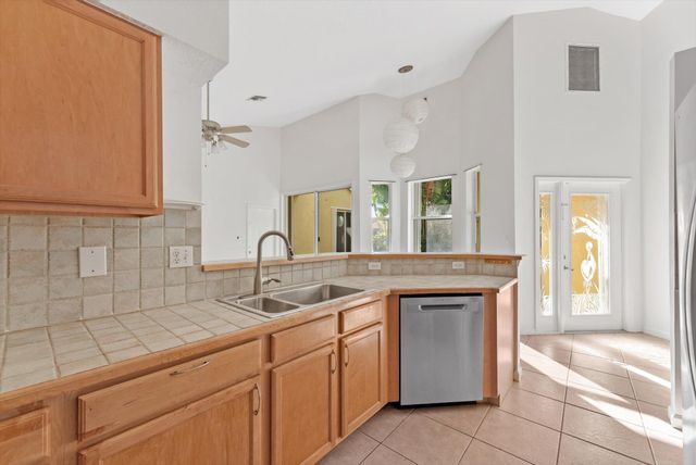 8085 Saw Palmetto Lane, Boynton Beach, FL 33436