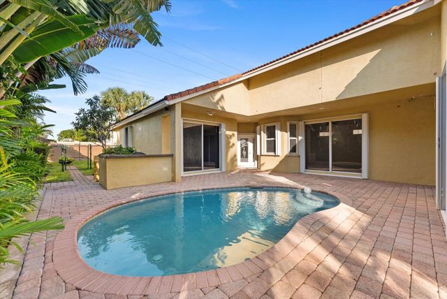 8085 Saw Palmetto Lane, Boynton Beach, FL 33436