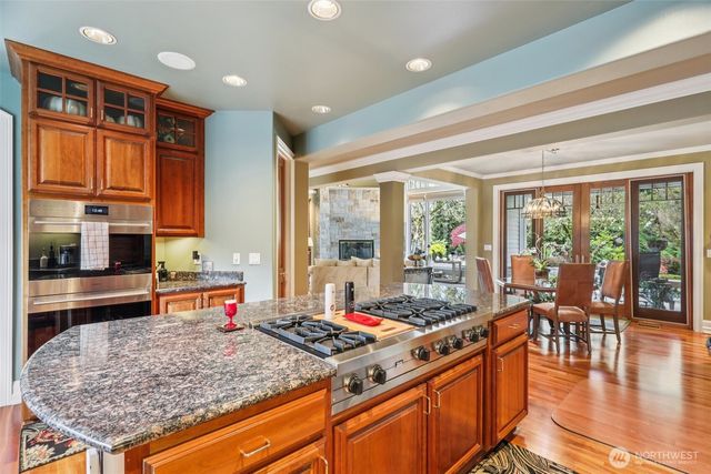 406 Windsor Dr SE, Sammamish, WA 98074