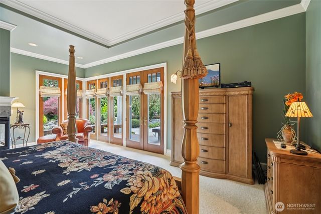 406 Windsor Dr SE, Sammamish, WA 98074
