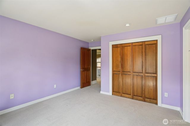 406 Windsor Dr SE, Sammamish, WA 98074