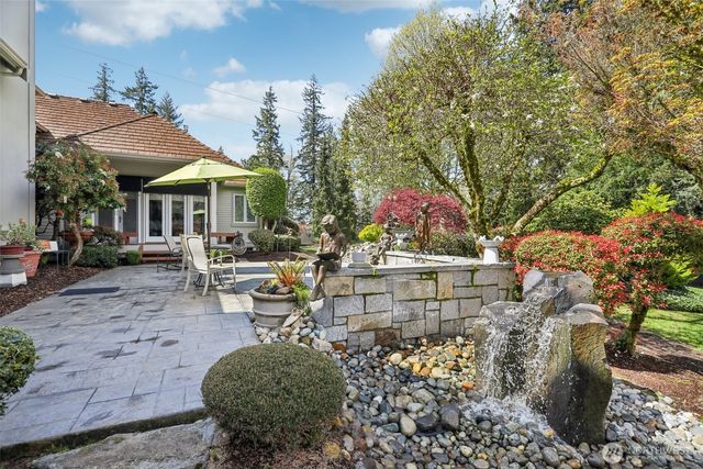 406 Windsor Dr SE, Sammamish, WA 98074