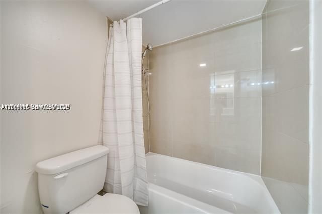 4848 NW 24th Court 230, Lauderdale Lakes, FL 33313