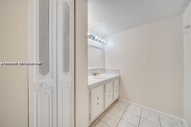 4848 NW 24th Court 230, Lauderdale Lakes, FL 33313
