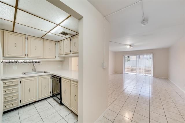 4848 NW 24th Court 230, Lauderdale Lakes, FL 33313