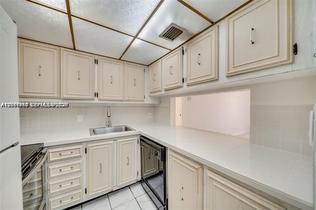 4848 NW 24th Court 230, Lauderdale Lakes, FL 33313