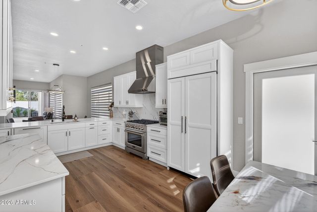 7700 E PRINCESS Drive 6, Scottsdale, AZ 85255