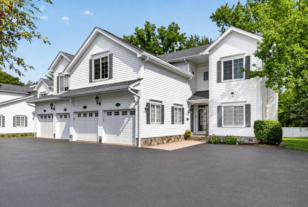 1684 Cassady Place, Plymouth, MI 48170