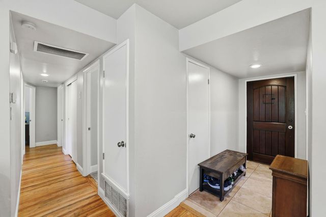 8859 Mohawk Way, Fair Oaks, CA 95628