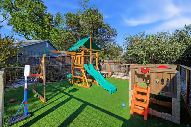 8859 Mohawk Way, Fair Oaks, CA 95628