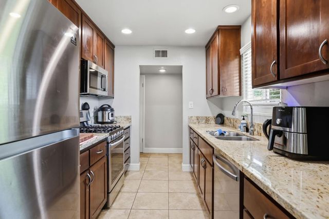 8859 Mohawk Way, Fair Oaks, CA 95628