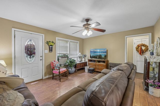 9490 County Road 443, Princeton, TX 75407