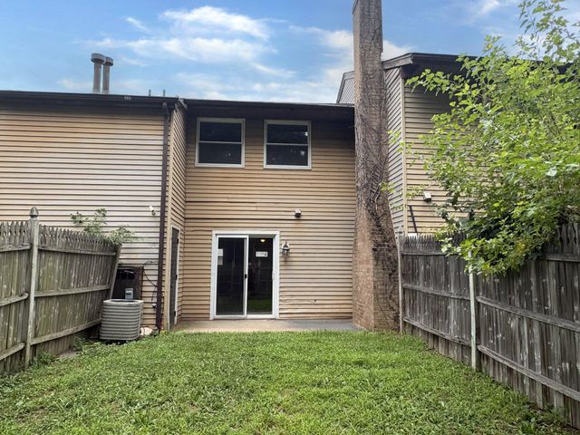 308 LA CASCATA TNHS, Clementon, NJ 08021