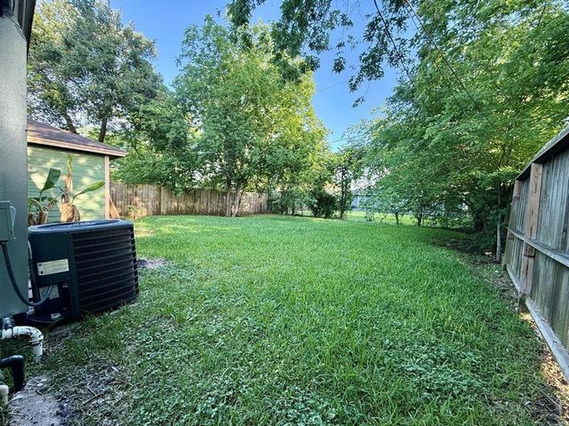 3030 Friar Point Road, Houston, TX 77051