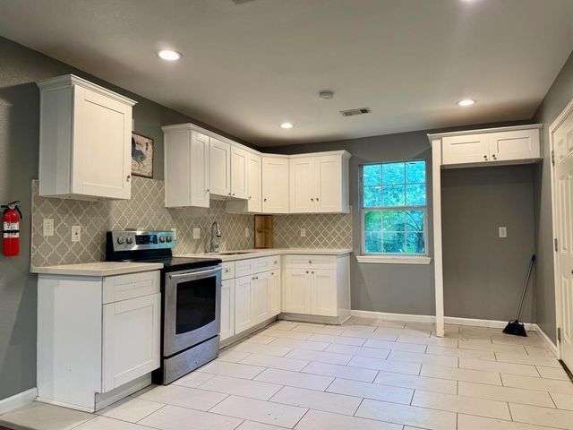 3030 Friar Point Road, Houston, TX 77051