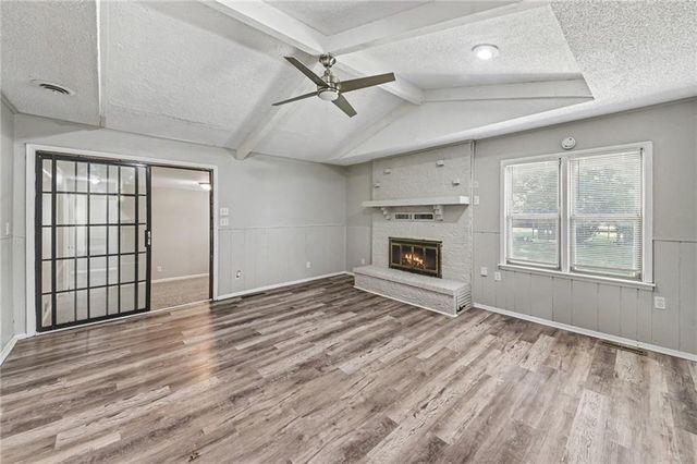 13008 E 38th Street, Independence, MO 64055