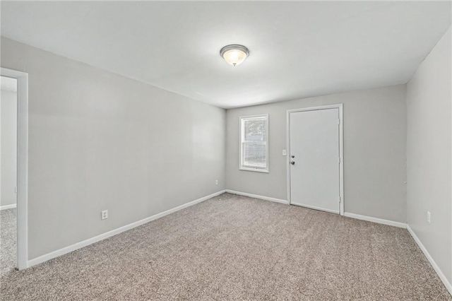 13008 E 38th Street, Independence, MO 64055