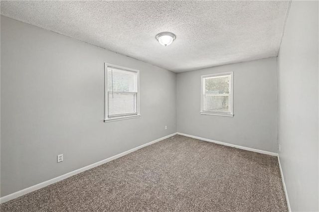 13008 E 38th Street, Independence, MO 64055