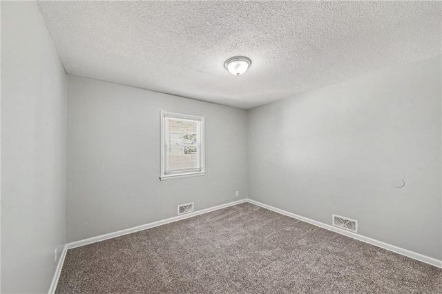 13008 E 38th Street, Independence, MO 64055