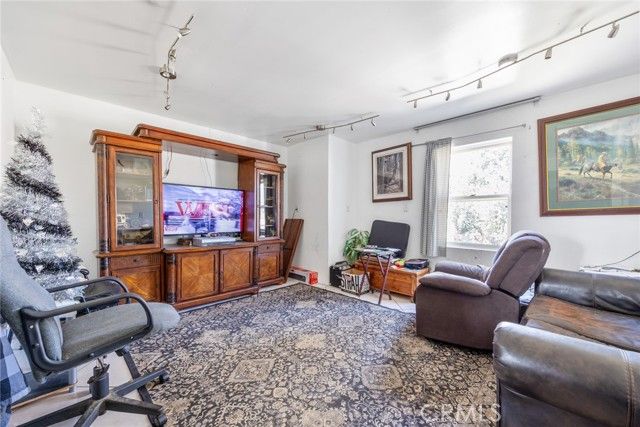 150 S Monte Vista, San Dimas, CA 91773