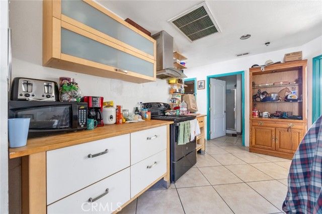 150 S Monte Vista, San Dimas, CA 91773