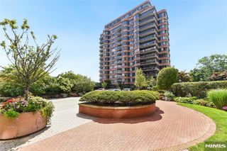 100 Carlyle 5L-N, Cliffside Park, NJ 07010
