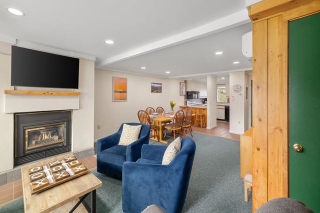 261 Village Green Dr Unit 10C, Stowe, VT 05672