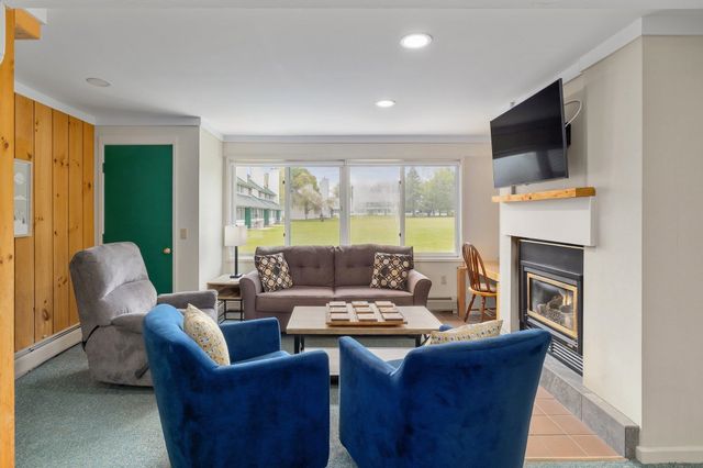 261 Village Green Dr Unit 10C, Stowe, VT 05672