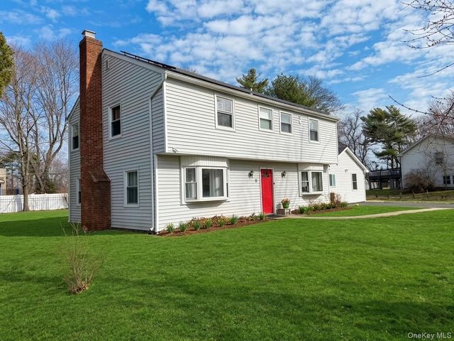 11 Manor Lane, Stony Brook, NY 11790