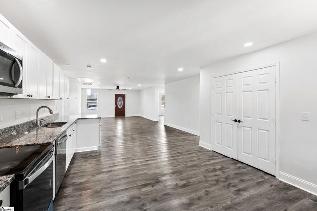 210 Sulphur Springs Drive, Greenville, SC 29617