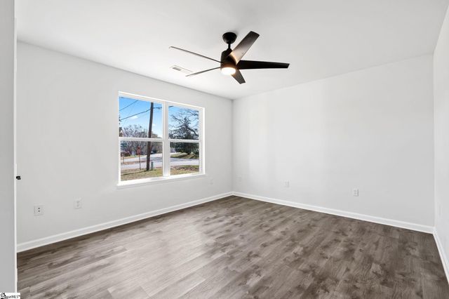 210 Sulphur Springs Drive, Greenville, SC 29617