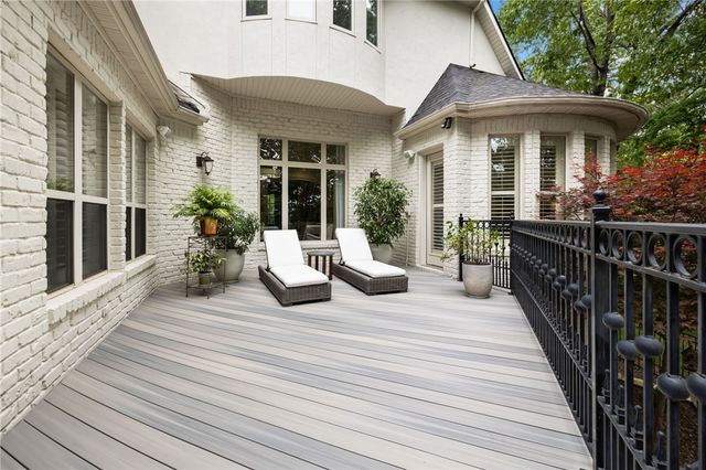 7205 Dunroven Lane, Rogers, AR 72758