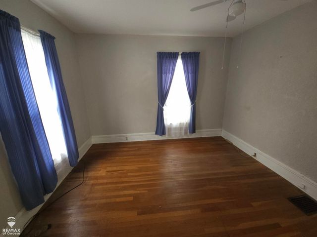 614 E Oliver Street, Owosso, MI 48867