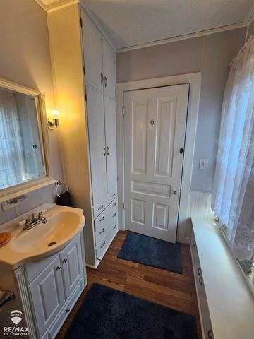 614 E Oliver Street, Owosso, MI 48867
