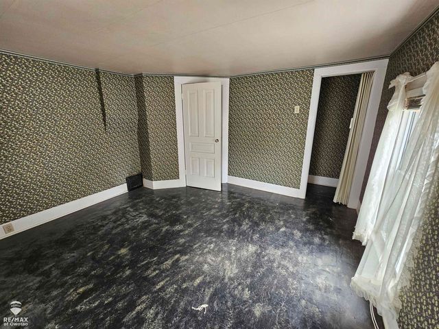 614 E Oliver Street, Owosso, MI 48867