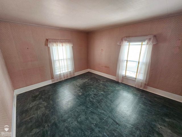 614 E Oliver Street, Owosso, MI 48867