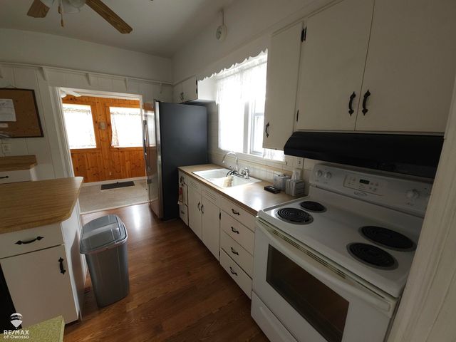 614 E Oliver Street, Owosso, MI 48867