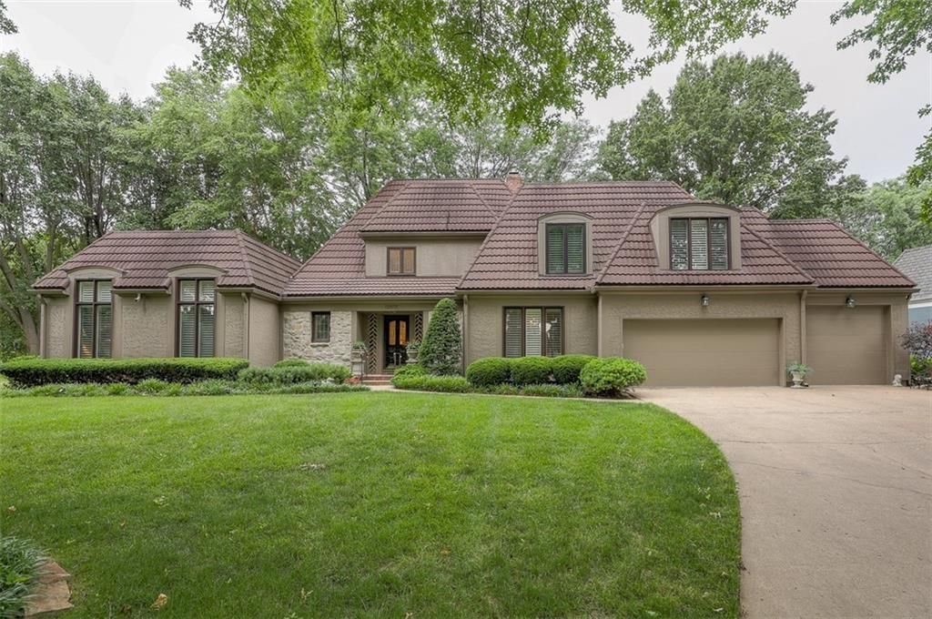 12601 Pawnee Lane, Leawood, KS 66209