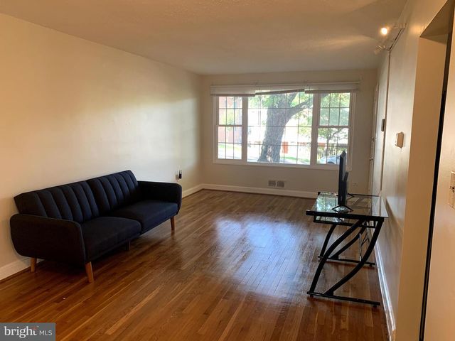 109 WEBSTER ST NE, Washington, DC 20011