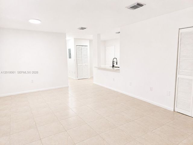15721 SW 137th Ave 202, Miami, FL 33177
