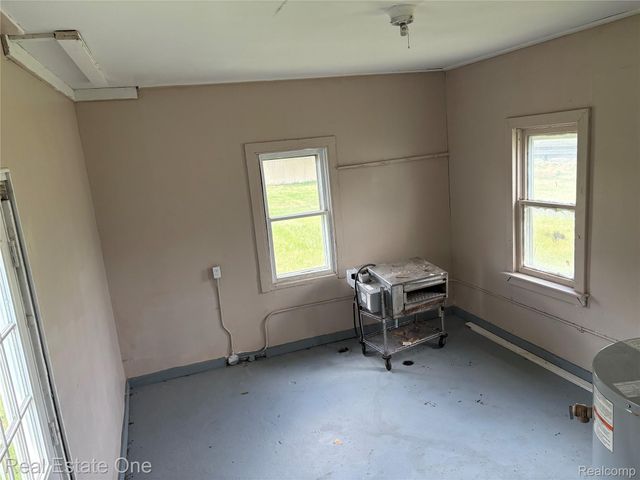 5873 Elmgrove Avenue, Warren, MI 48092