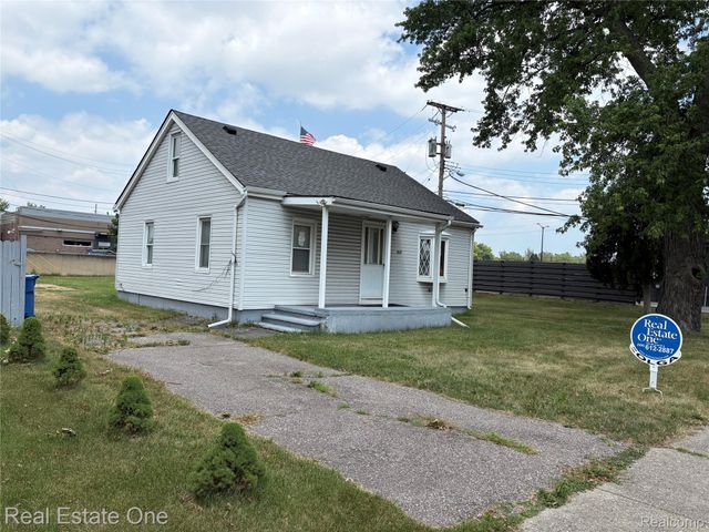 5873 Elmgrove Avenue, Warren, MI 48092