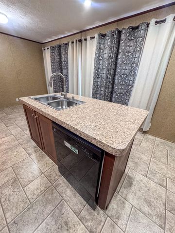 1660 FRANKLIN Road, Hallsville, TX 75650