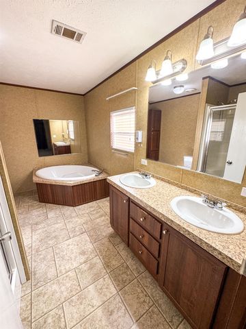 1660 FRANKLIN Road, Hallsville, TX 75650