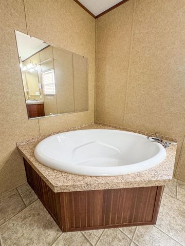 1660 FRANKLIN Road, Hallsville, TX 75650