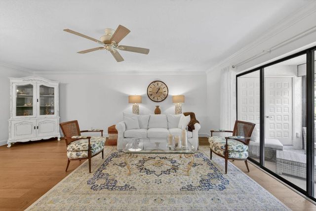 3401 SE Martinique Trace 102, Stuart, FL 34997