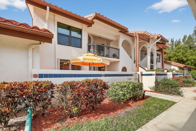 3401 SE Martinique Trace 102, Stuart, FL 34997